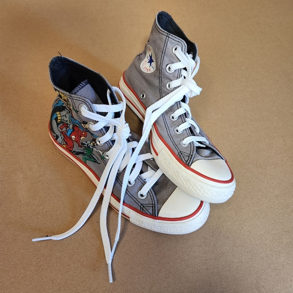 Converse Gray High-Tops with Red and White Details - Picture 2 of 8